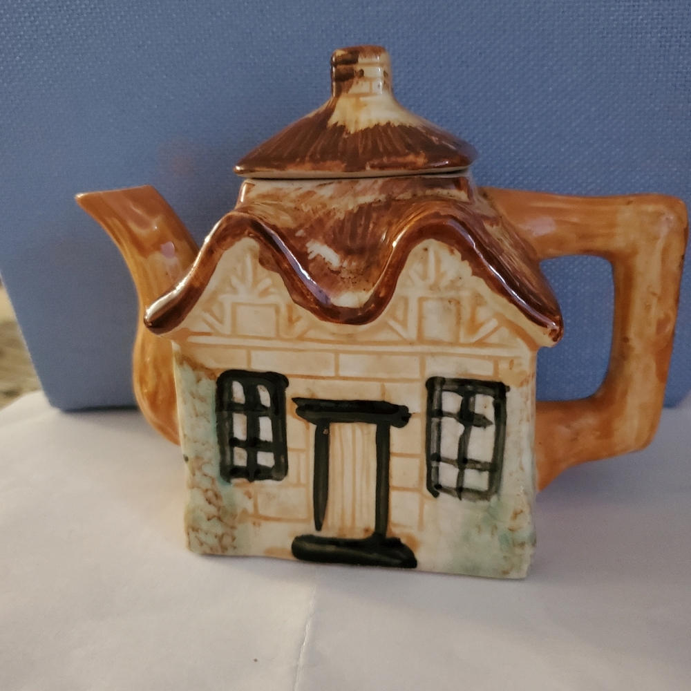 Price Kensington Vintage Teapot Ye Olde Cottage